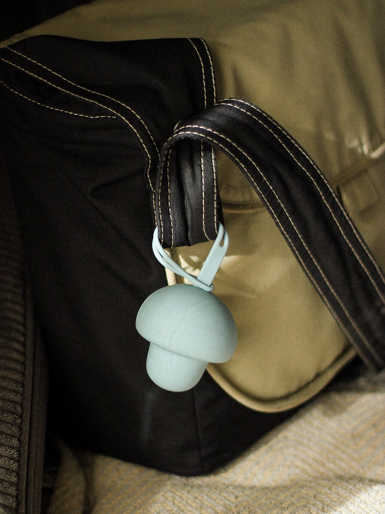 Pilz Schnuller Tasche HIMMELBLAU