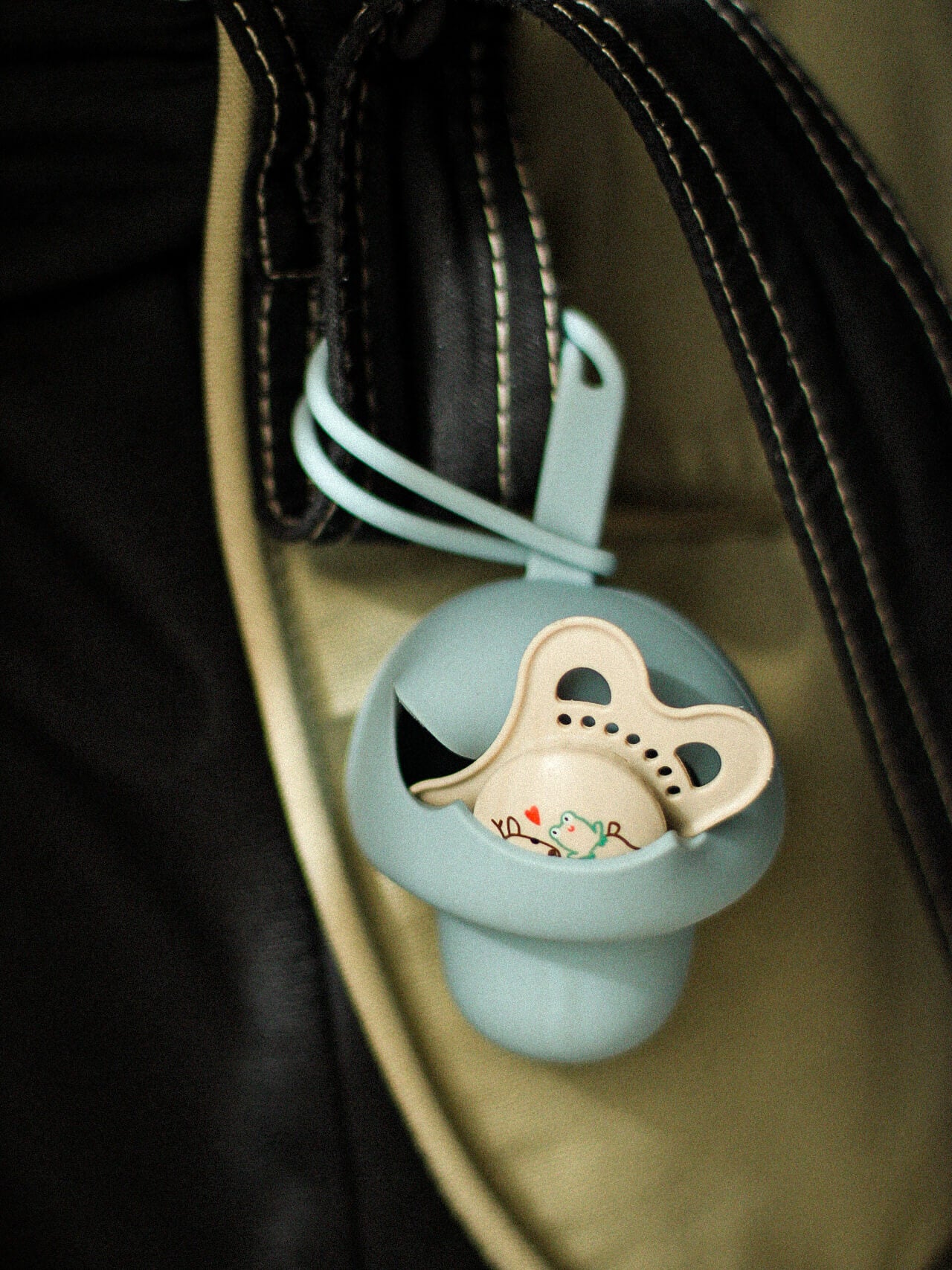 Pilz Schnuller Tasche HIMMELBLAU