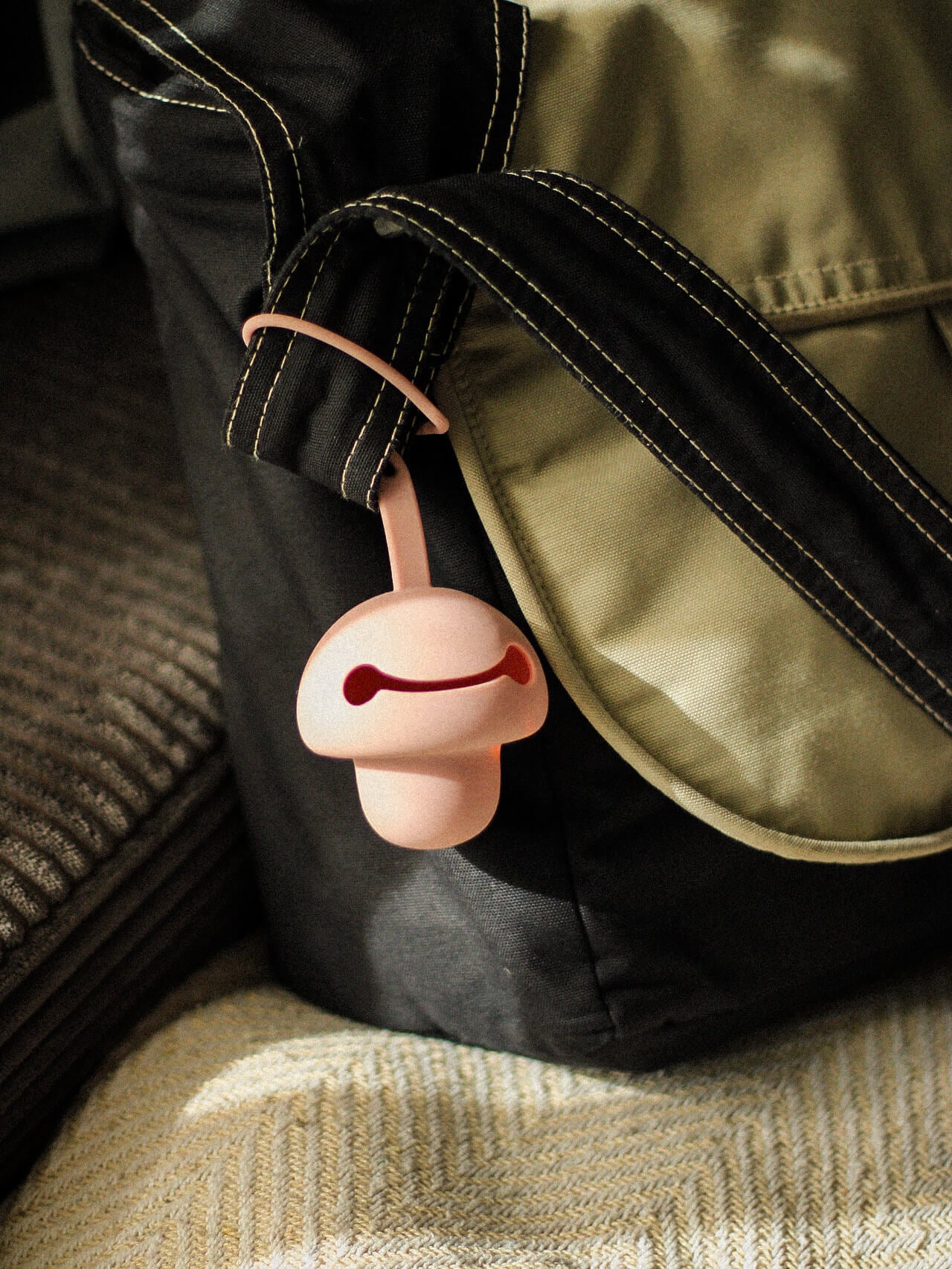 Pilz Schnuller Tasche BLASS ROSA